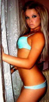 romantic girl looking for men in Cabery, Illinois