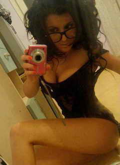 romantic lady looking for men in New Port Richey, Florida