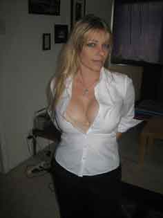 romantic woman looking for men in Wakefield, Massachusetts